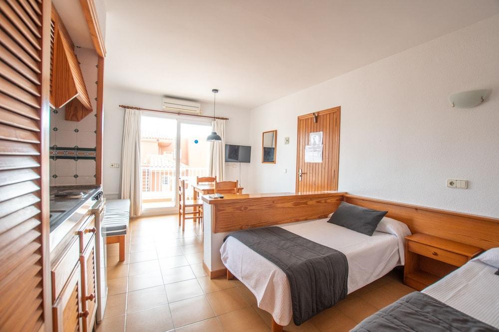Apartamentos Arcos de Formentera Es Pujols Exterior foto